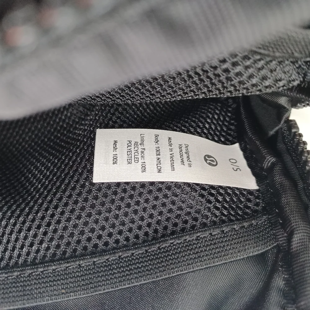 Lululemon Everywhere Belt Bag 1L Black Water Repellent Crossbody NWT